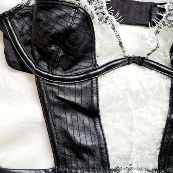 VICTORIA'S SECRET Lingerie 34B